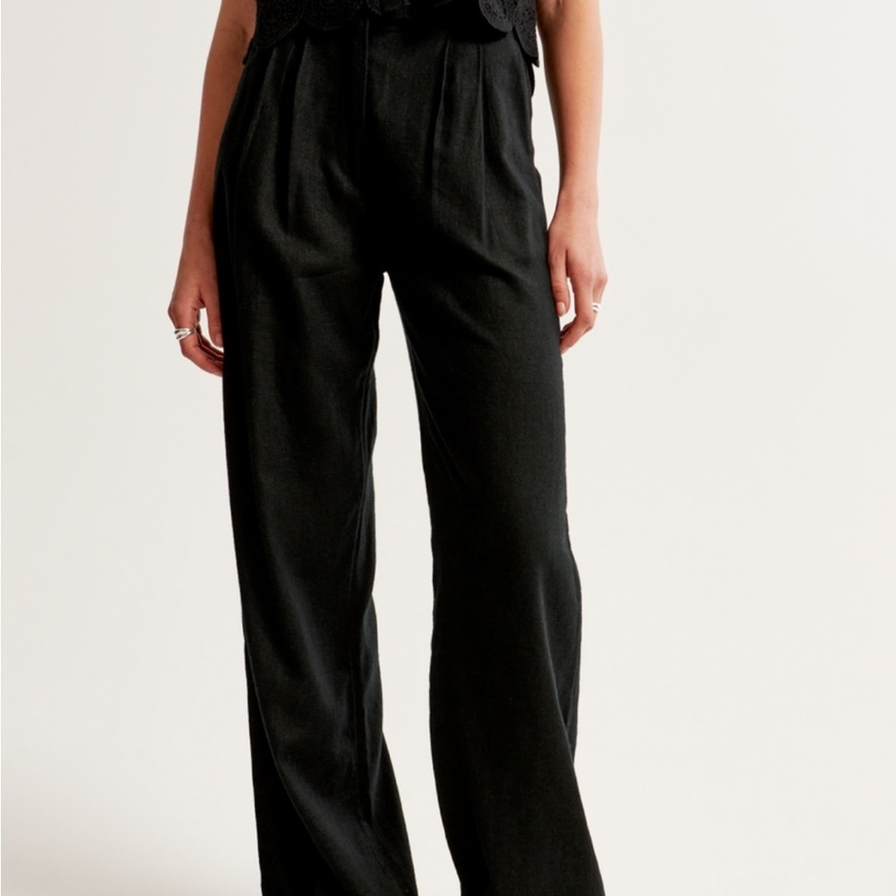 Abercrombie & Fitch | Sloane Tailored Linen Blend Pant | Size L Short |